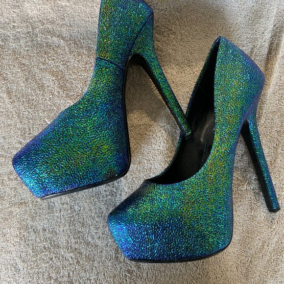 Steve Madden “Deja Vu” Iridescent Green Blue Platform Pumps | Size 8M | Glitter - Picture 2 of 8
